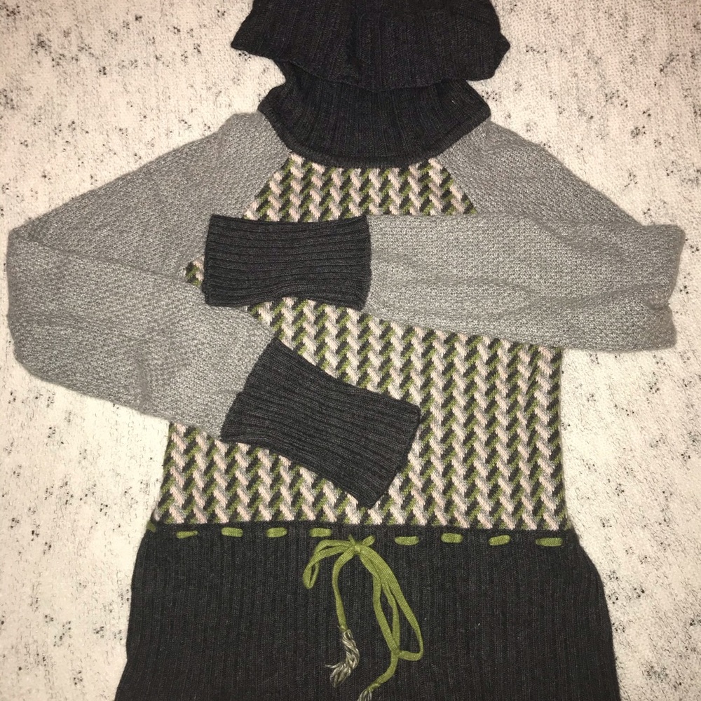 Anthropologie Sparrow pattern turtleneck pullover
